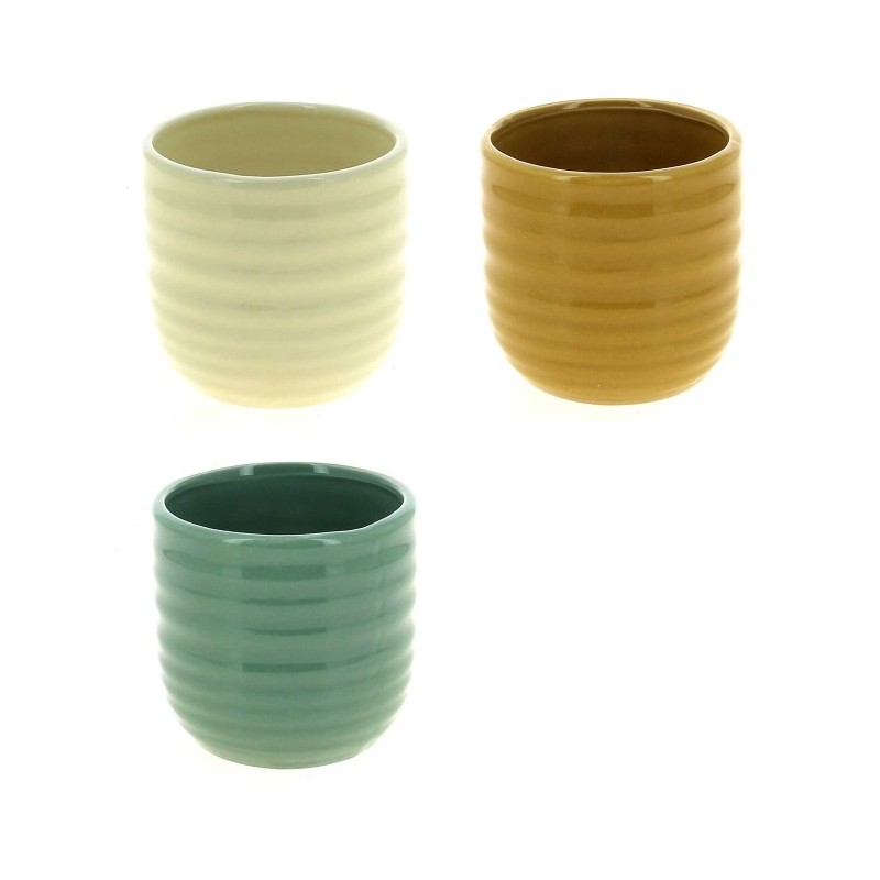 C.POT VERNIS STRIE couleur 010.5 H10.3CM les 8P